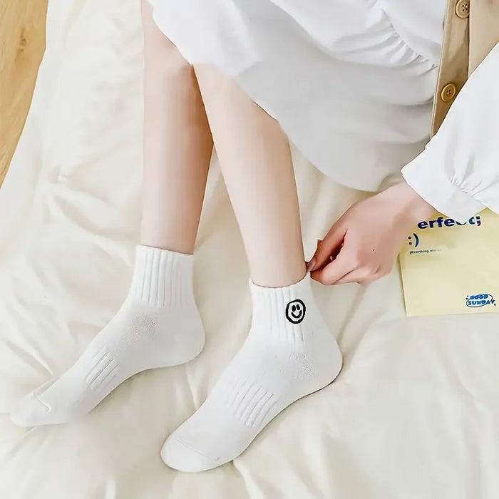 5 Pairs of Cartoon Face Knee-High Embroidery Socks