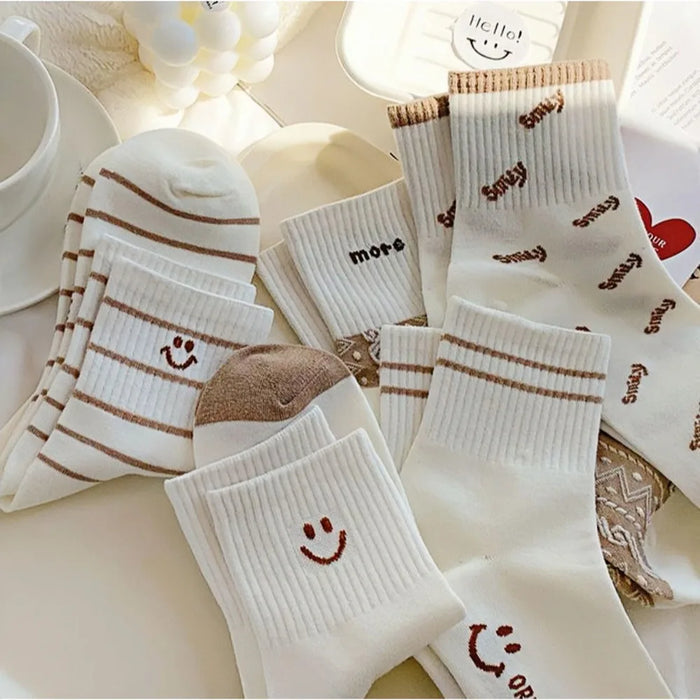 1-5-pairs-womens-mid-length-socks-autumn-and-winter-trendy-socks-trendy-letter-long-breathable-socks-sports-anti-odor-socks