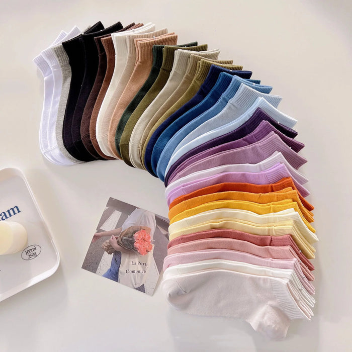 15 Pairs of Fashionable Solid Colour Short Socks