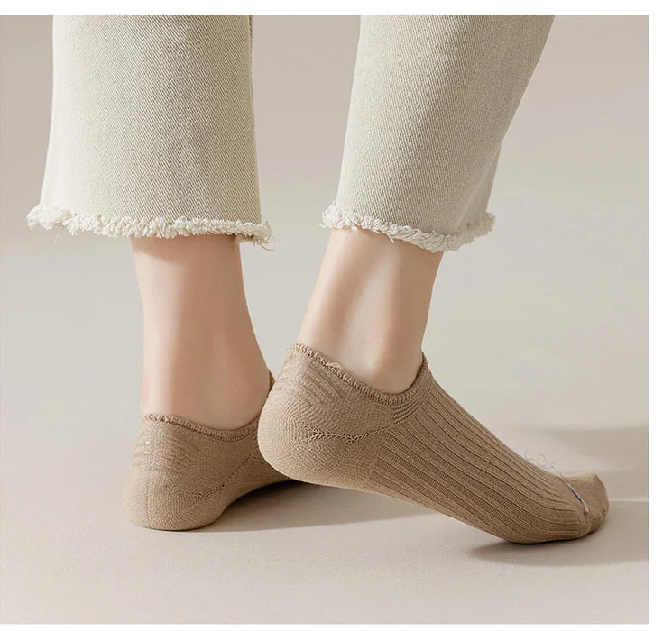 4-10-pairs-of-womens-socks-cream-thin-boat-socks-solid-color-non-slip-shallow-socks-simple-ins-tide-spring-and-summer-invisible