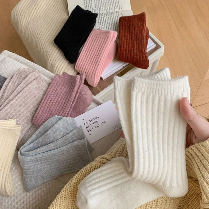New Winter Fashion Solid Colour Socks