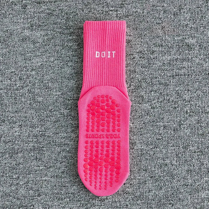 womens-fitness-floor-socks-trend-mid-length-yoga-socks-sports-socks-sweat-absorbing-and-breathable-pilates-socks