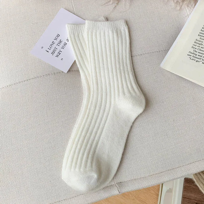 New Winter Fashion Solid Colour Socks