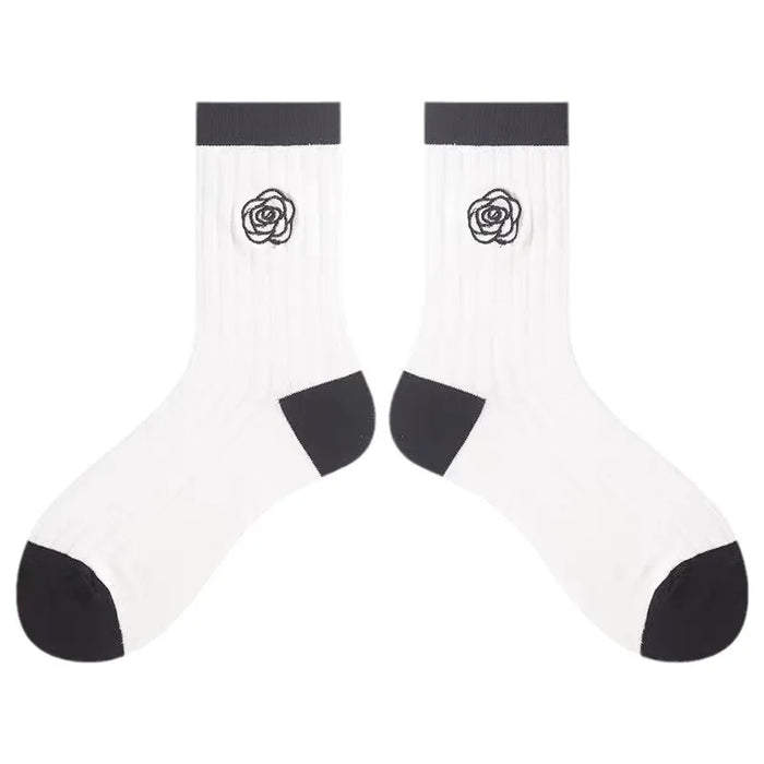 Japanese Embroidered Flowers Trendy Black Mid-tube Socks