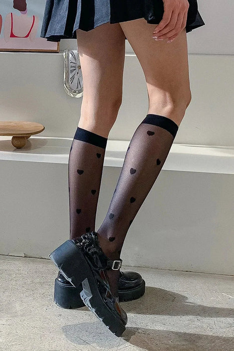 korean-jk-school-black-white-socks-for-women-sexy-girls-heart-print-socks-college-style-fishnet-stockings-knee-high-stockings