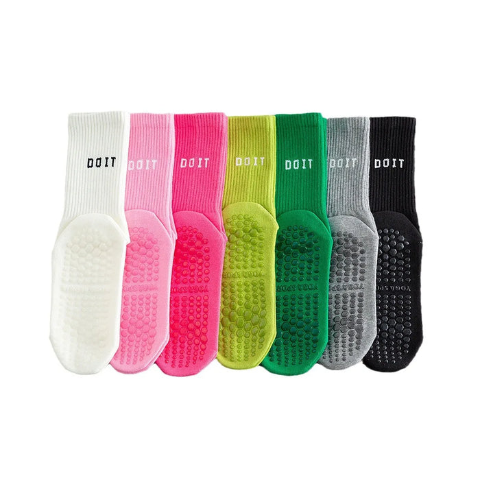 womens-fitness-floor-socks-trend-mid-length-yoga-socks-sports-socks-sweat-absorbing-and-breathable-pilates-socks