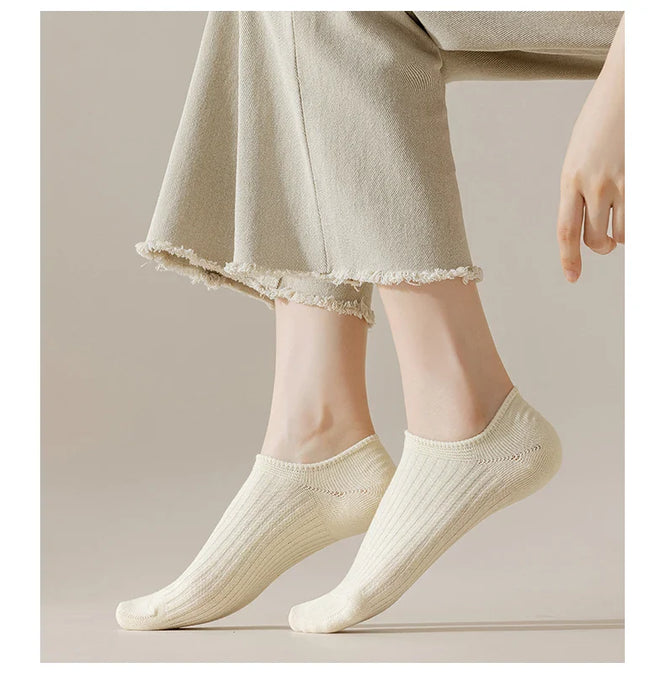 4-10-pairs-of-womens-socks-cream-thin-boat-socks-solid-color-non-slip-shallow-socks-simple-ins-tide-spring-and-summer-invisible
