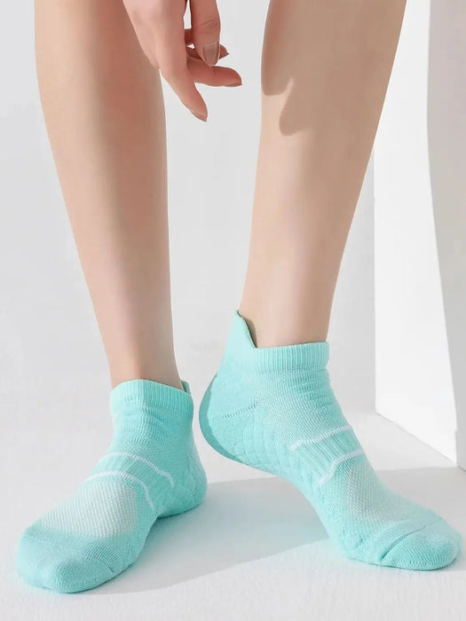 Women's sports socks