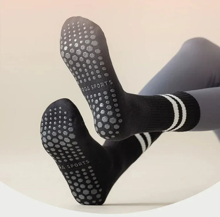 4 pairs Yoga / Pilates solid mid tube socks