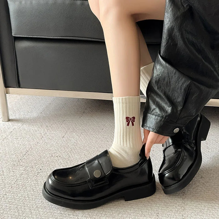 womens-cherry-color-trendy-striped-autumn-and-winter-new-mid-tube-socks-ankola-color-versatile-socks