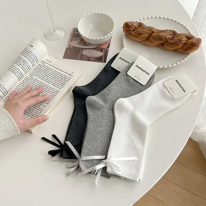 Sweet Bowknot Tied Middle Tube Socks Women Heel Bow Socks