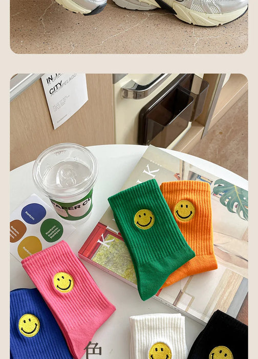 solid-color-medium-tube-socks-for-womens-fresh-smiling-face-pattern-simple-style-comfortable-breathable-girl-socks