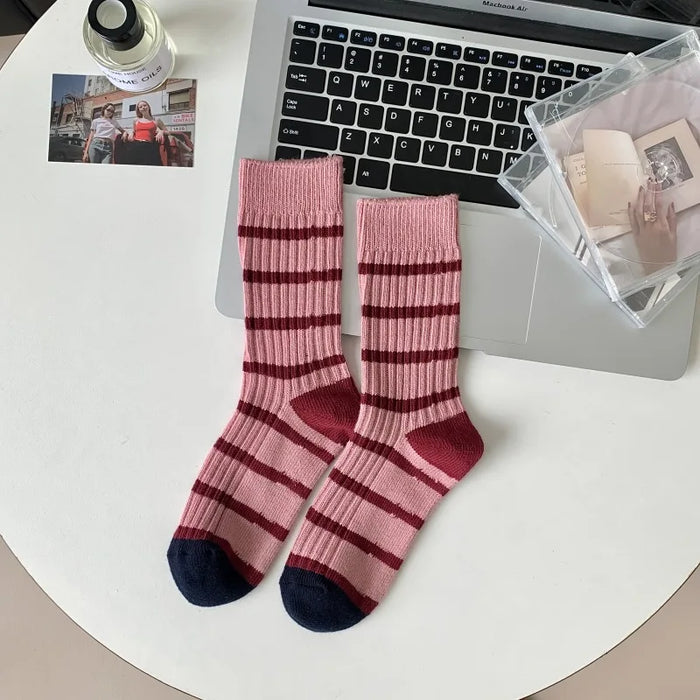 Various Stylish Cotton Medium Tube Design Socks