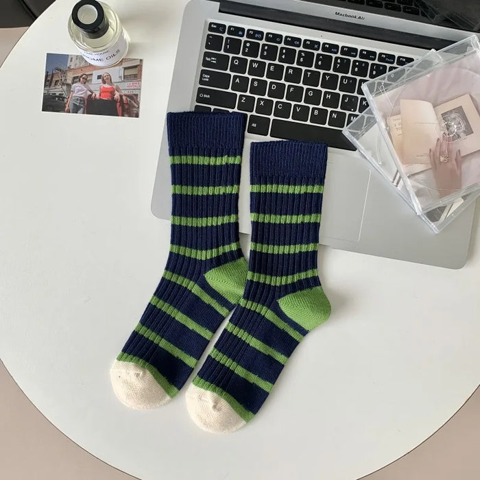 Various Stylish Cotton Medium Tube Design Socks