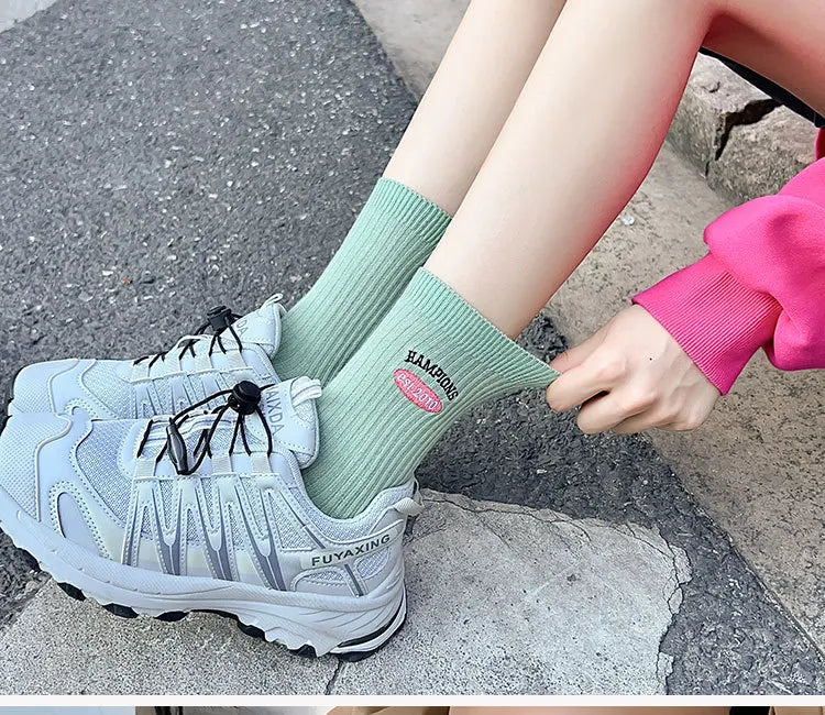 Embroidery Fashion Sports Women Socks Ins Designer