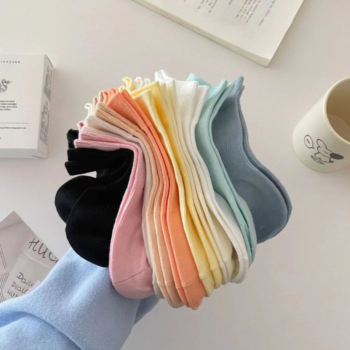 15 Pairs of Fashionable Solid Colour Short Socks