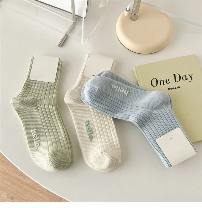 cute-womens-socks-japanese-fashion-new-spring-summer-female-simple-socks-soft-breathable-absorb-sweat-fresh-colorful-socks
