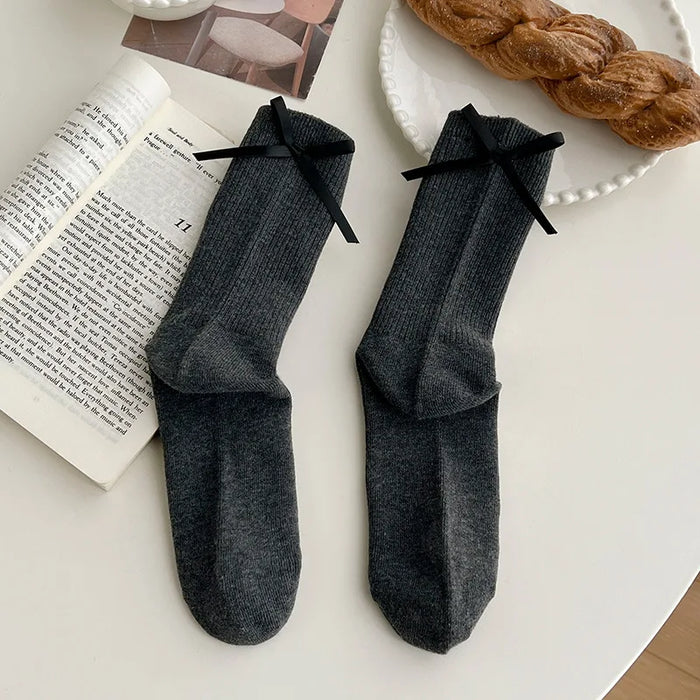 Sweet Bowknot Tied Middle Tube Socks Women Heel Bow Socks