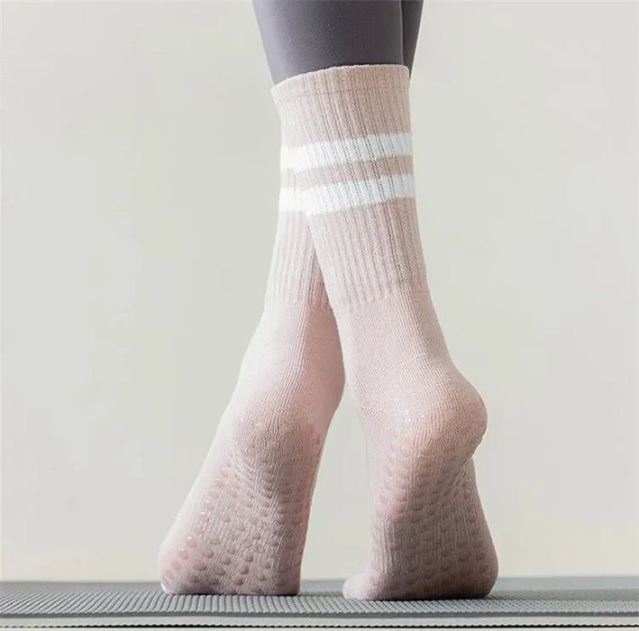 4 pairs Yoga / Pilates solid mid tube socks