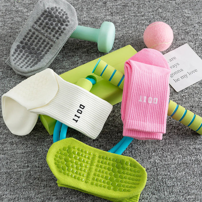 womens-fitness-floor-socks-trend-mid-length-yoga-socks-sports-socks-sweat-absorbing-and-breathable-pilates-socks