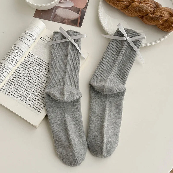 Sweet Bowknot Tied Middle Tube Socks Women Heel Bow Socks