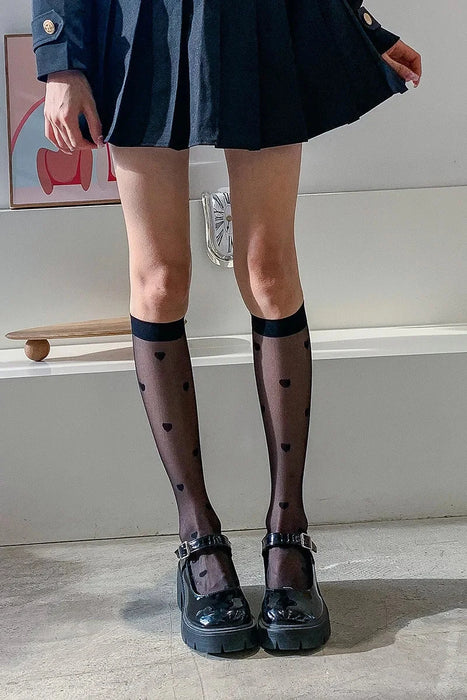 korean-jk-school-black-white-socks-for-women-sexy-girls-heart-print-socks-college-style-fishnet-stockings-knee-high-stockings