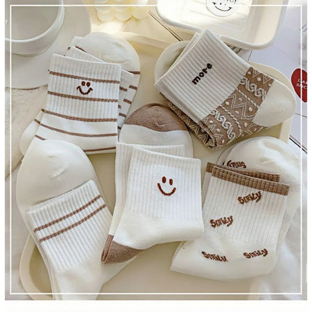 1-5-pairs-womens-mid-length-socks-autumn-and-winter-trendy-socks-trendy-letter-long-breathable-socks-sports-anti-odor-socks