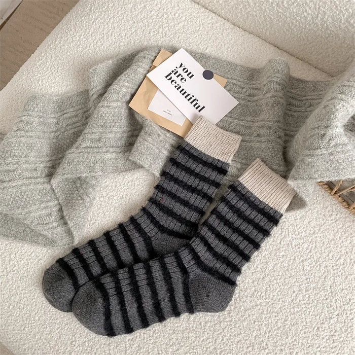 Wool Stripe Designer Socks Middle Tube