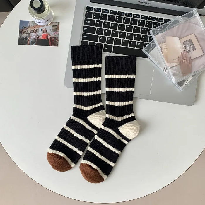 Various Stylish Cotton Medium Tube Design Socks