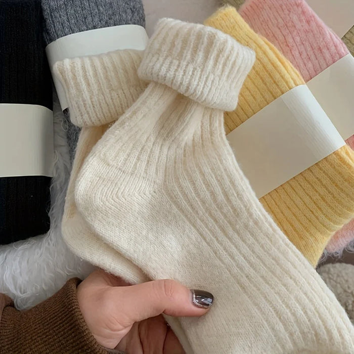 5-pairs-of-mixed-color-autumn-and-winter-striped-thick-warm-retro-coffee-womens-socks-dopamine-womens-mid-tube-socks