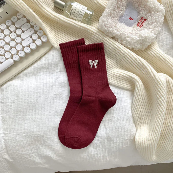 womens-cherry-color-trendy-striped-autumn-and-winter-new-mid-tube-socks-ankola-color-versatile-socks