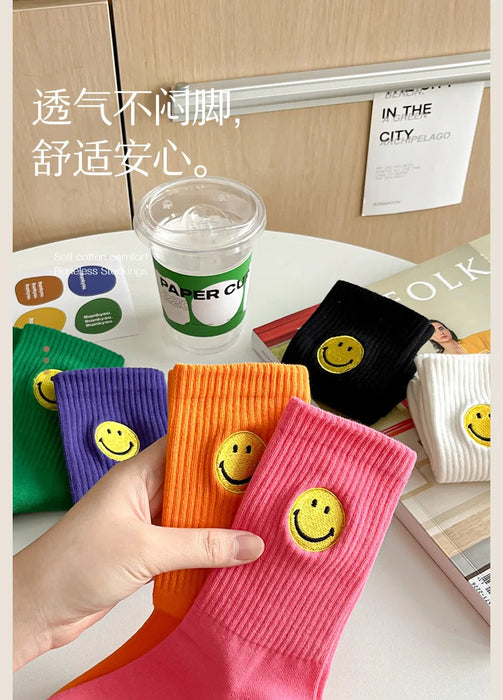 solid-color-medium-tube-socks-for-womens-fresh-smiling-face-pattern-simple-style-comfortable-breathable-girl-socks