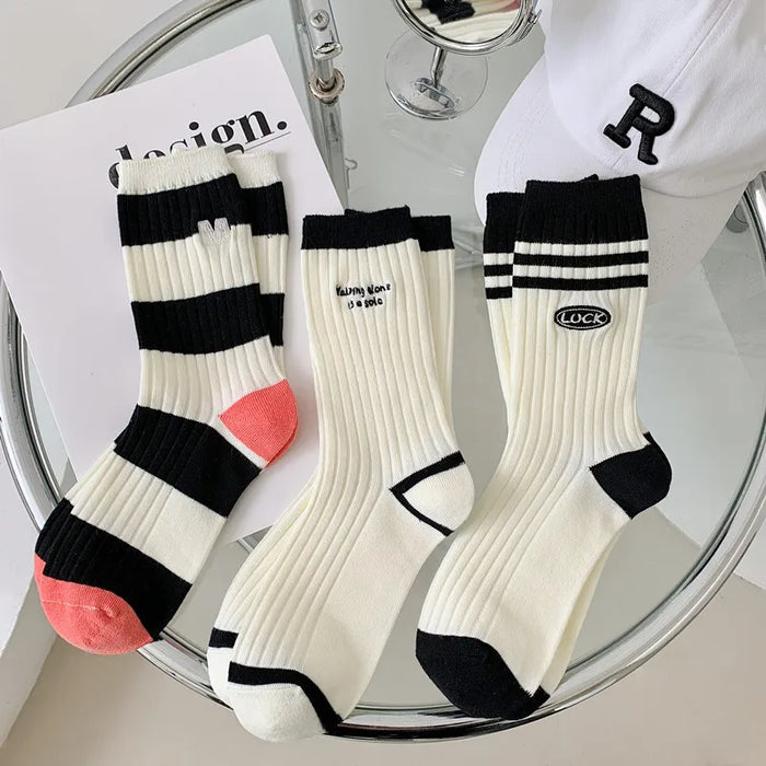 Various Stylish Cotton Medium Tube Design Socks