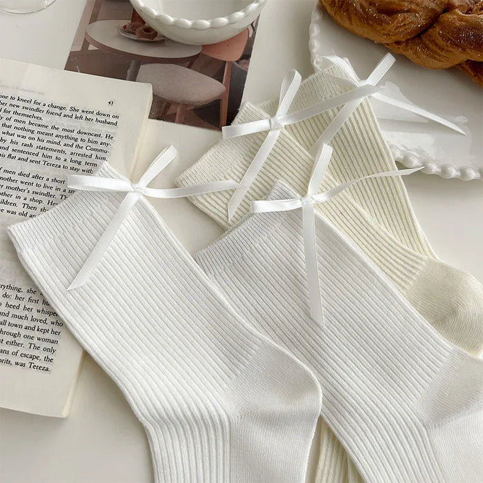 Sweet Bowknot Tied Middle Tube Socks Women Heel Bow Socks