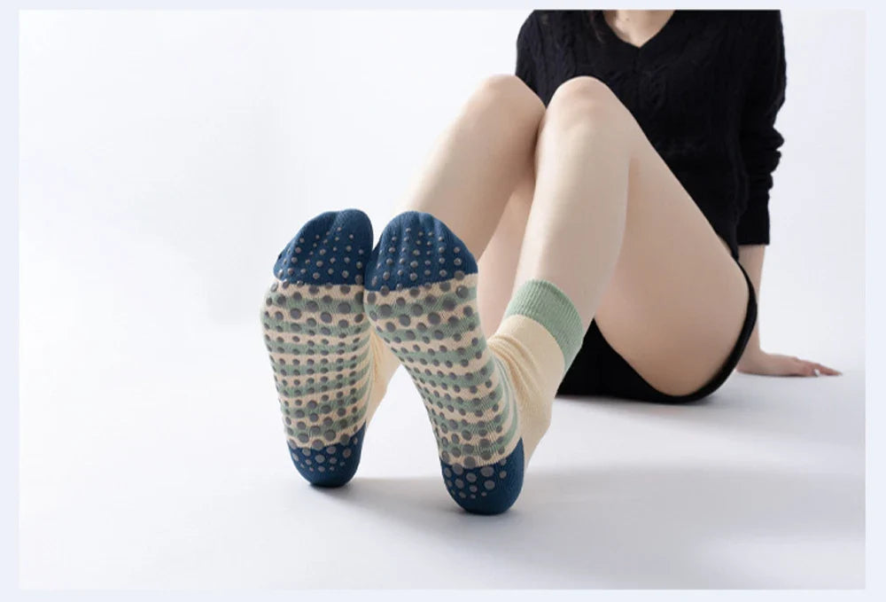 fashion-stripes-socks-for-women-yoga-pilates-fitness-socks-anti-slip-color-matching-aerobics-sport-tube-dancing-floor-socks
